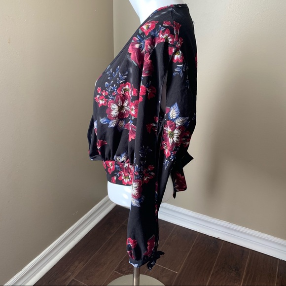 Blue Mint | Back Tie Blouse - Picture 3 of 10